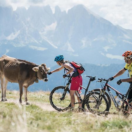 Hotel Cosmea 4 Stars - Your Dolomites Experience Ortisei Eksteriør bilde